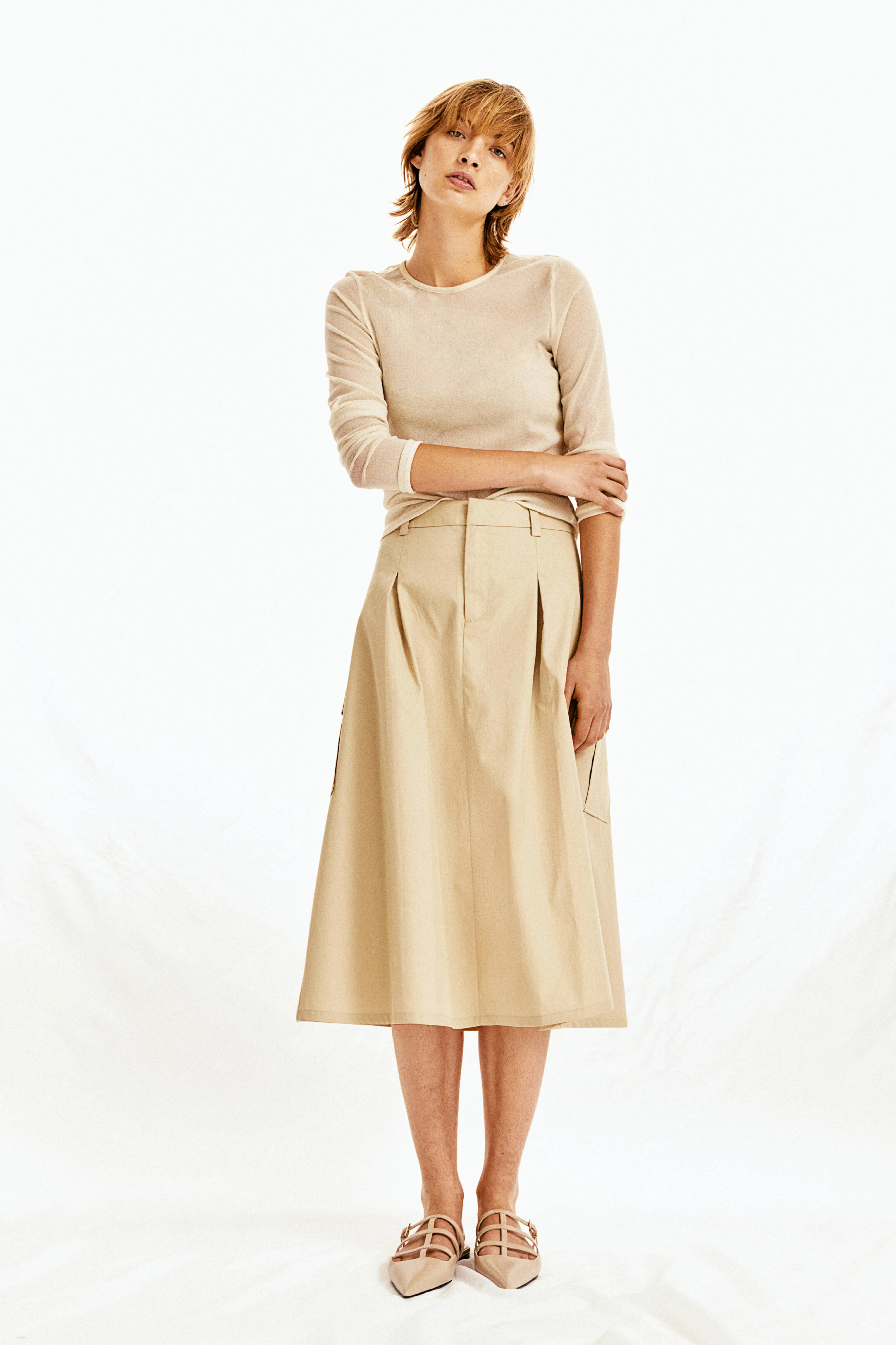 A-line cargo skirt - Regular waist - Midi - Light beige - Ladies | H&M GB