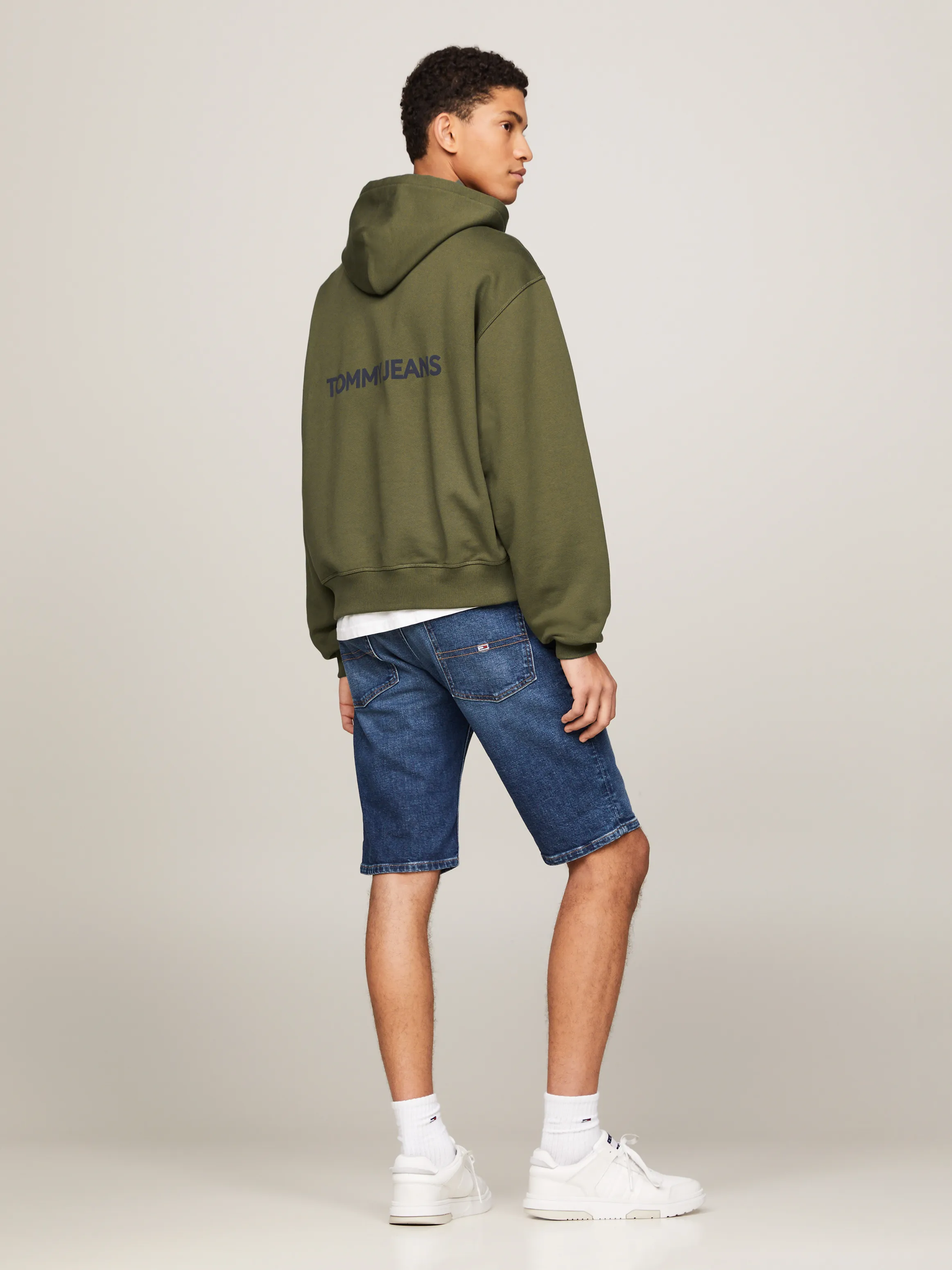 Classics Back Logo Boxy Fit Hoodie | Sweatshirts & Hoodies | Tommy Jeans