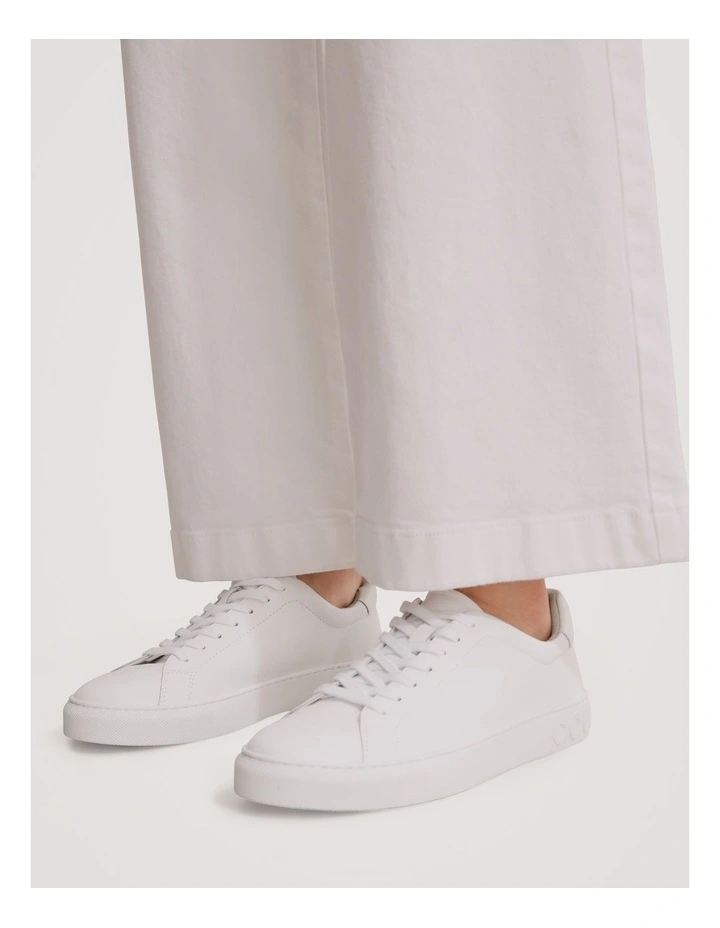 Courtney Sneaker in White