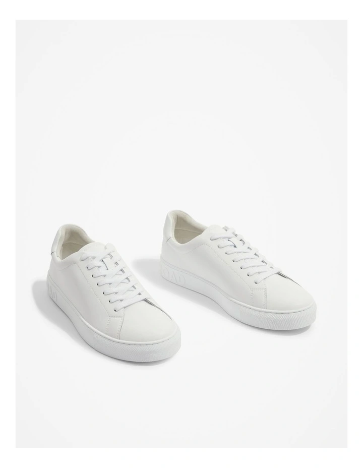 Courtney Sneaker in White