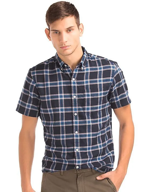 GAP Men Blue Twill Plaid Short Sleeve Standard Fit Shirt