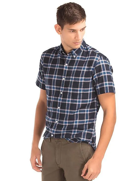 GAP Men Blue Twill Plaid Short Sleeve Standard Fit Shirt