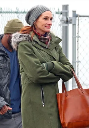 Julia Roberts Green Coat in Ben Is Back - Julia Roberts Coat