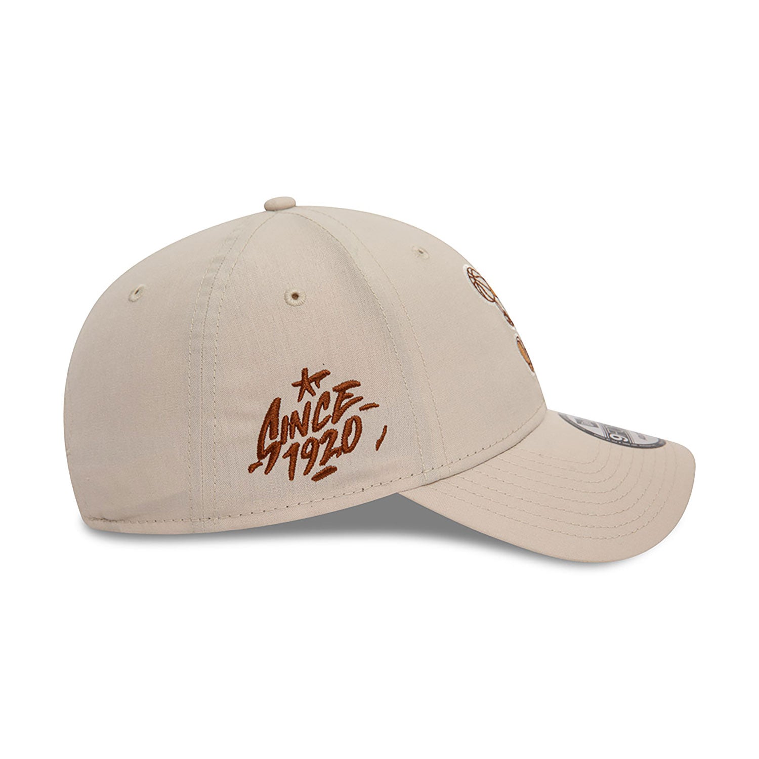 NEW ERA Basketball Pizza Repreve Light Beige 9FORTY Adjustable Cap