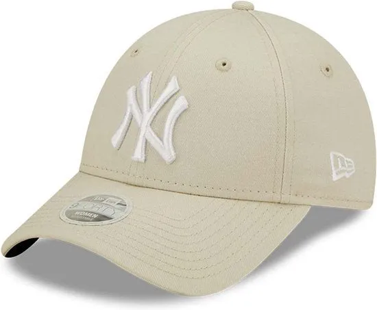 New York Yankees Womens League Essential Light Beige 9FORTY Adjustable Cap