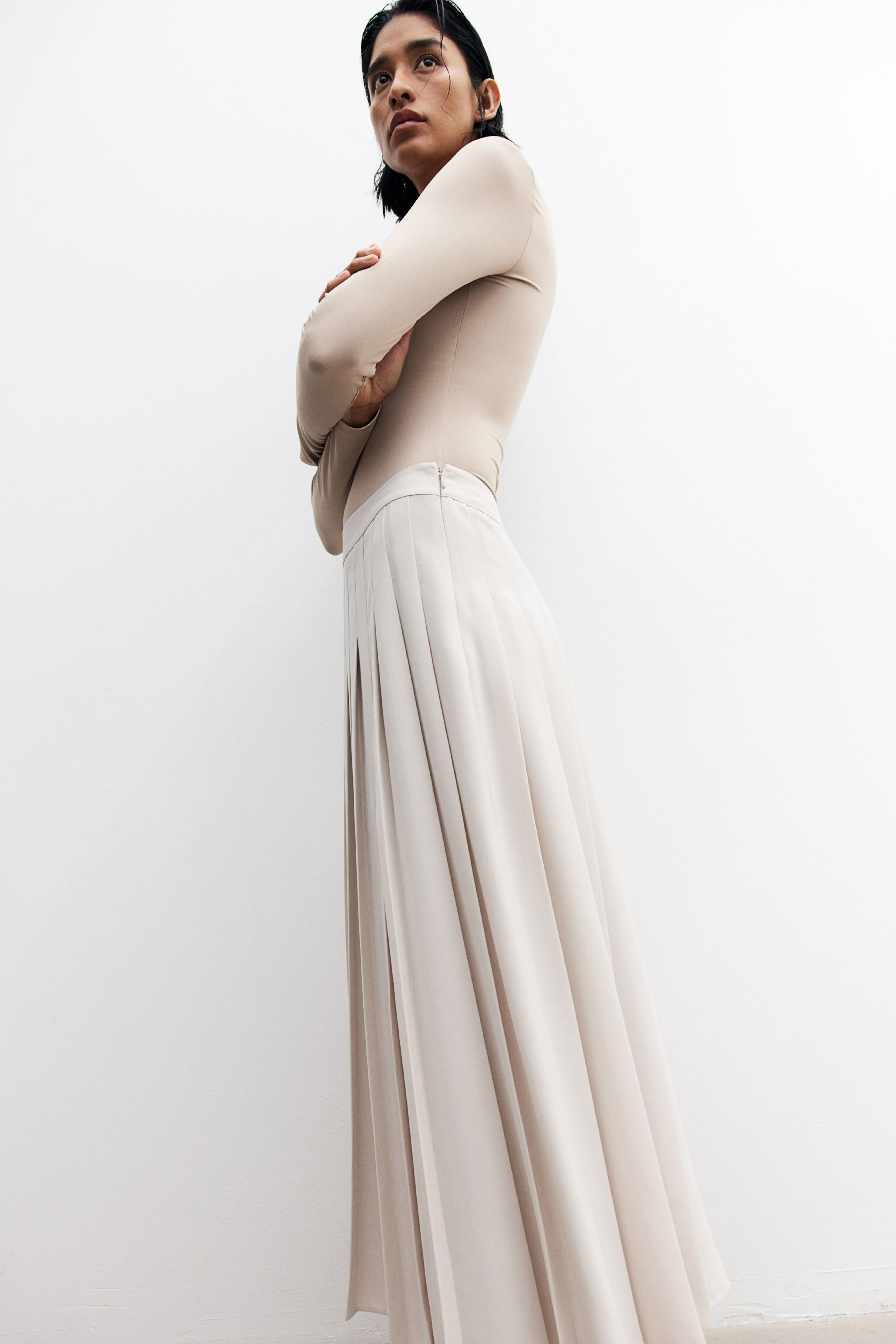 Pleated skirt - High waist - Long - Light beige - Ladies | H&M GB