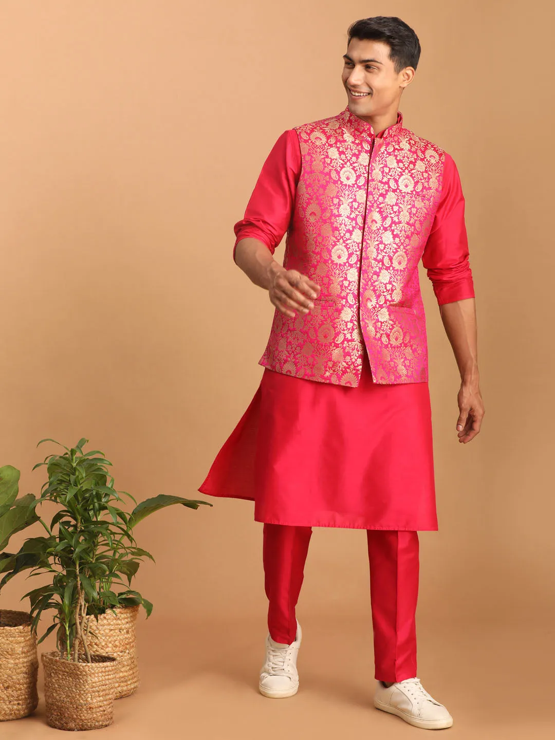 Vastramay Men's Pink Jacquard jacket With Solid Kurta And Pant Style Pyjama Set