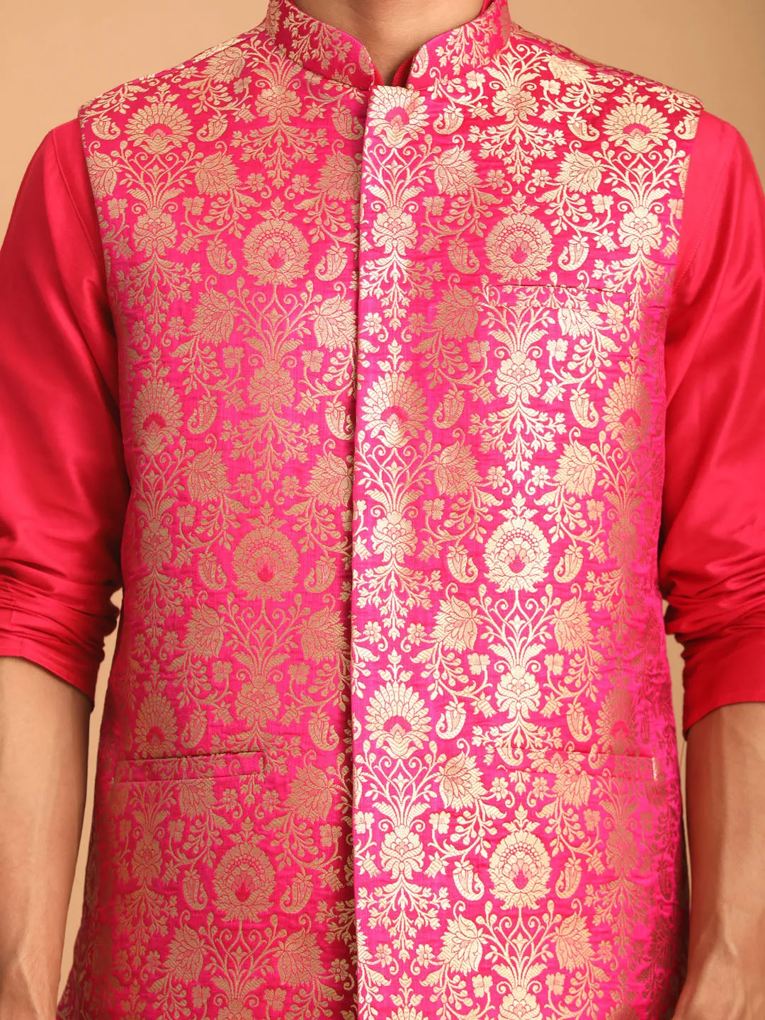 Vastramay Men's Pink Jacquard jacket With Solid Kurta And Pant Style Pyjama Set