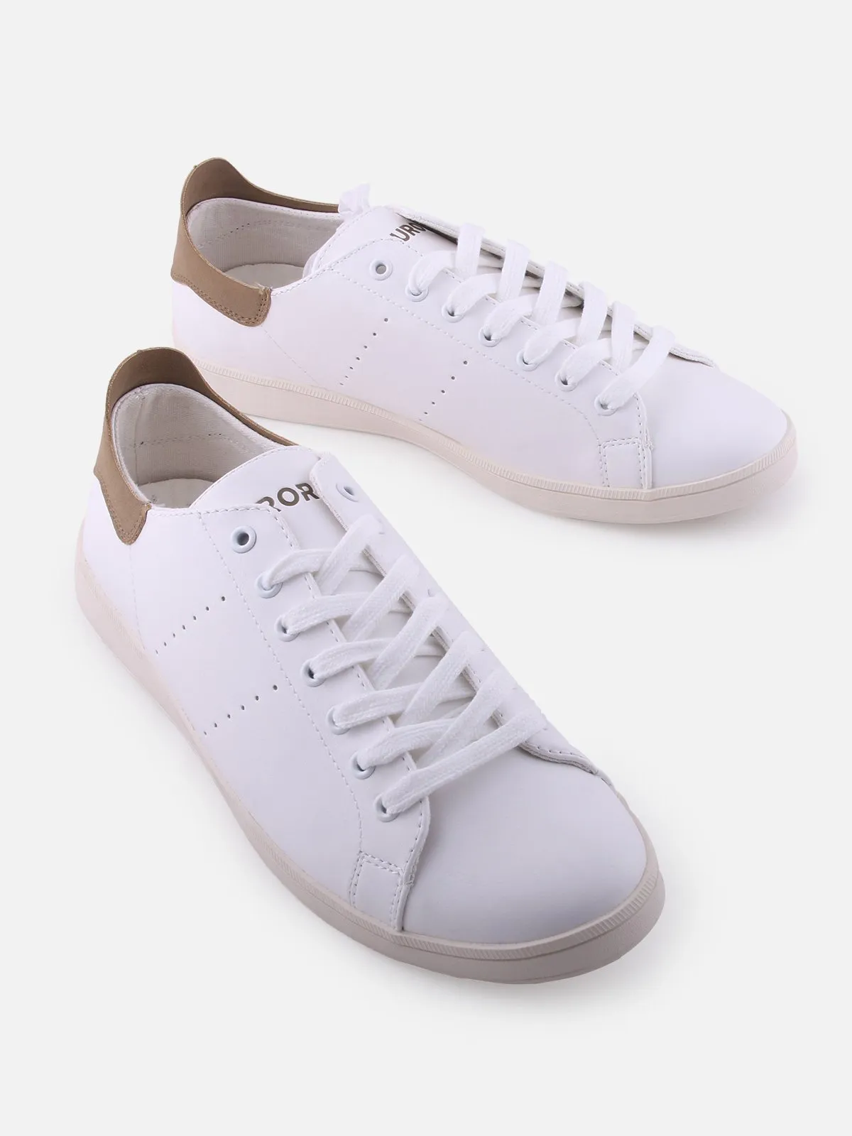 White Sneaker - FAMSC18-003