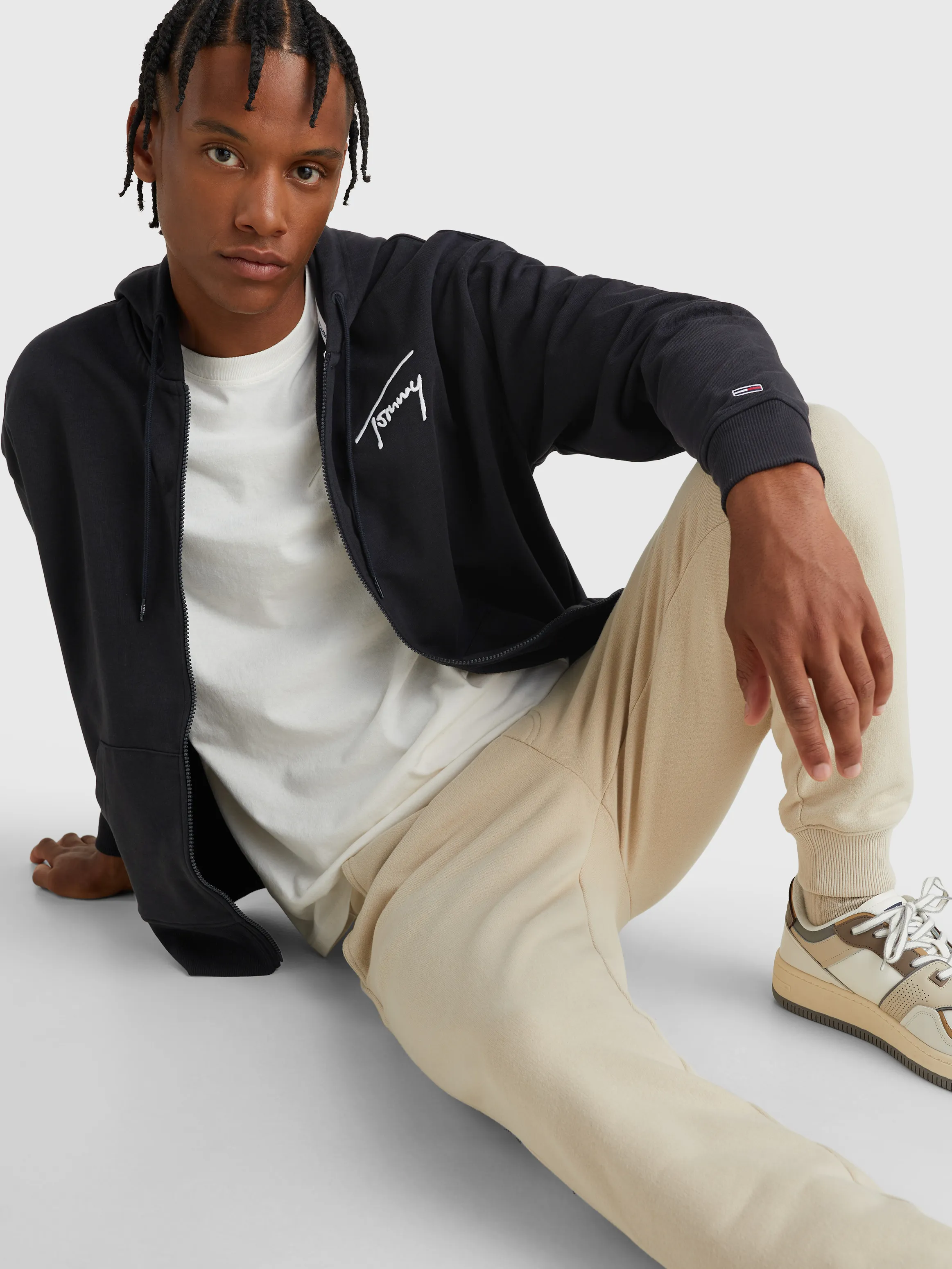 Zip-Thru Relaxed Fit Hoodie | Sweatshirts & Hoodies | Tommy Jeans